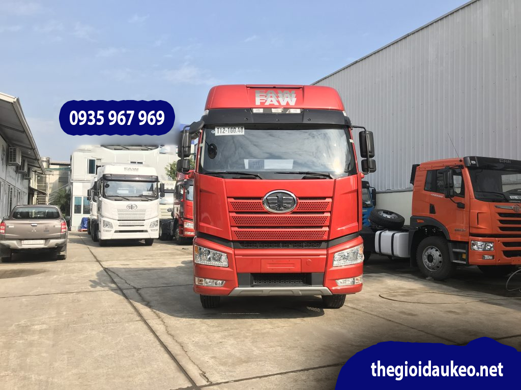 Xe Đầu Kéo Faw 375HP Cabin J6P